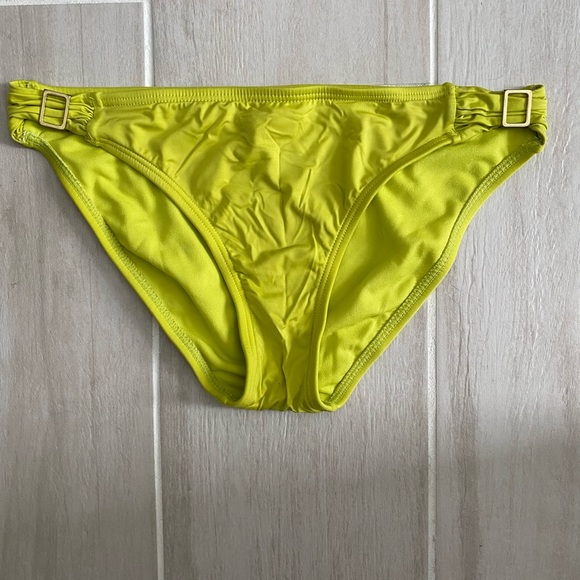 Bathing suit - Picture 2 of 8